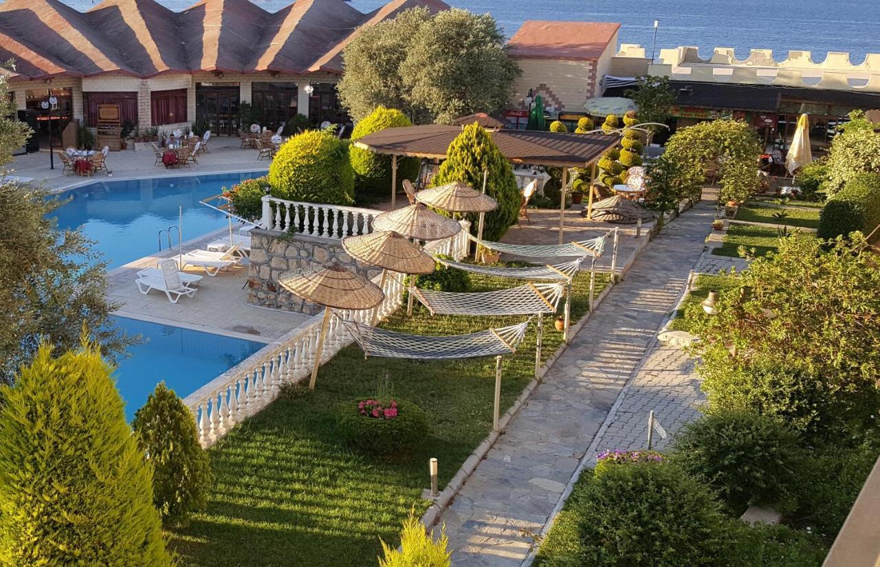 Alize Resort Hotel Yenifoca Bagian luar foto