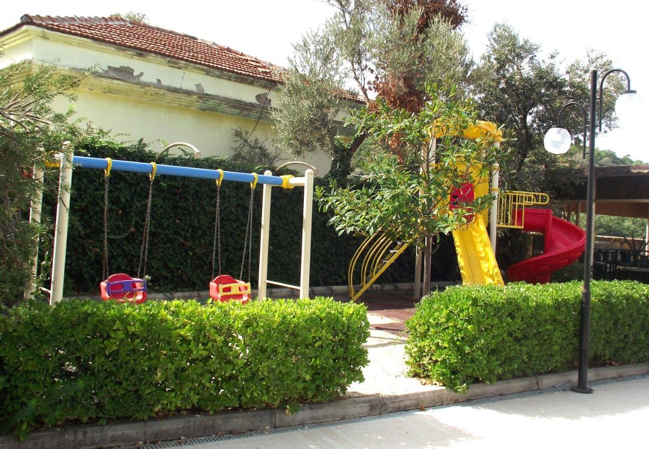 Alize Resort Hotel Yenifoca Bagian luar foto